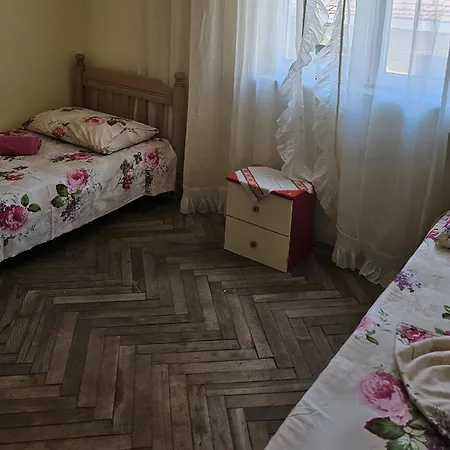 Apartment En's *